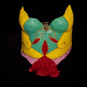 Divas of Papier-Mâché” sculpture by Olga Guarch Andreu – front view.